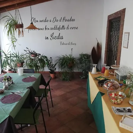 Etnante Bed & Breakfast 3*